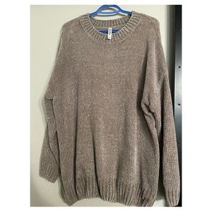 Ladies Large knitted sweater